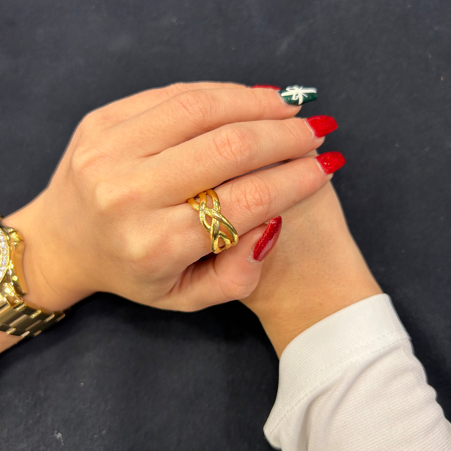 WAVY RING